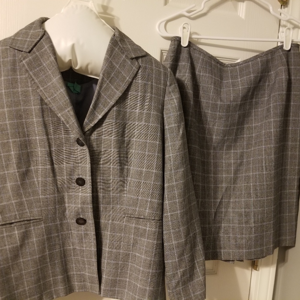Women's suit set